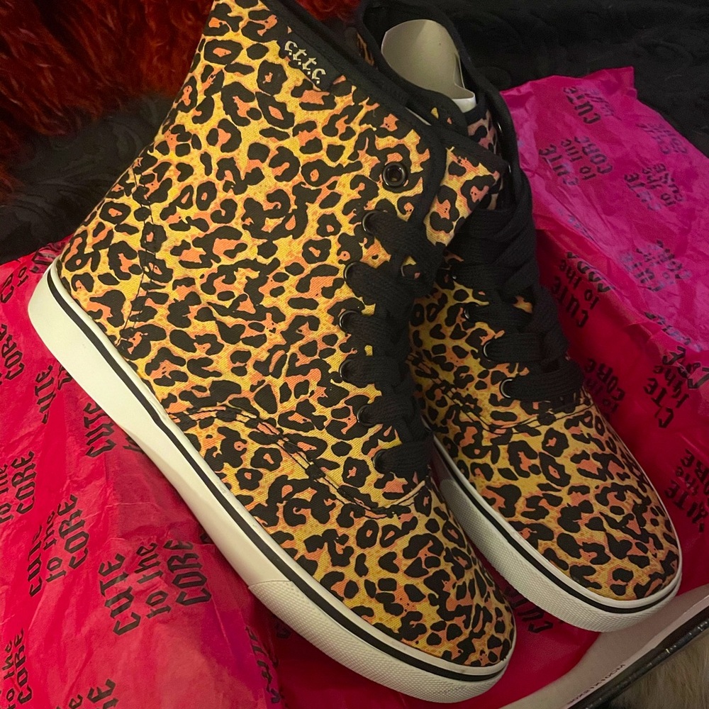 YRU CTTC Cute to the Core Leopard High Tops 9